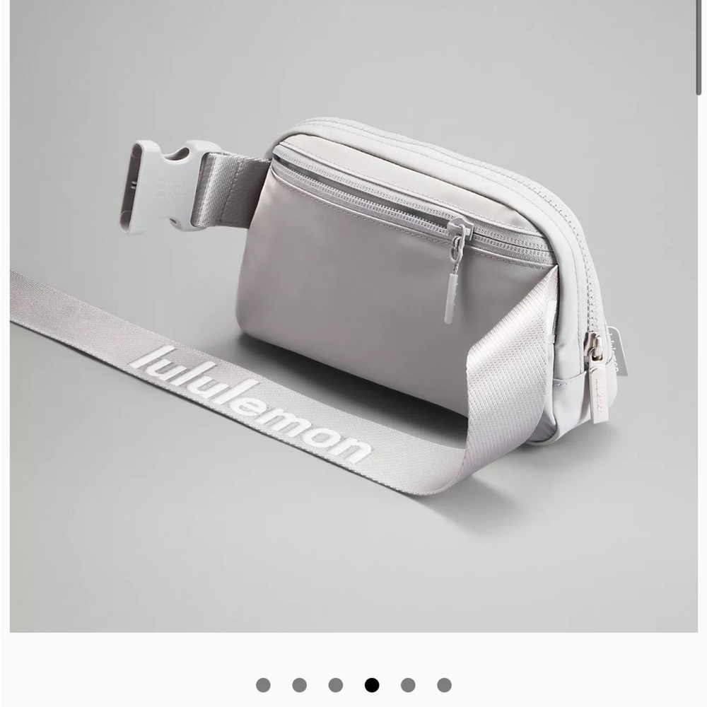 COPY - NWT ⭐️SOLD OUT ⭐️ Authentic Lululemon Belt Bag